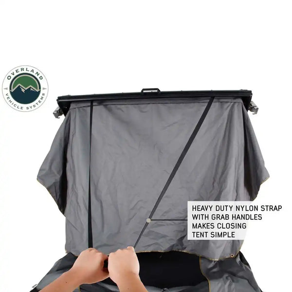 HD Mamba 3 Person Clam Shell Aluminum Hard Shell Roof Top Tent, Grey Body & Green Trim