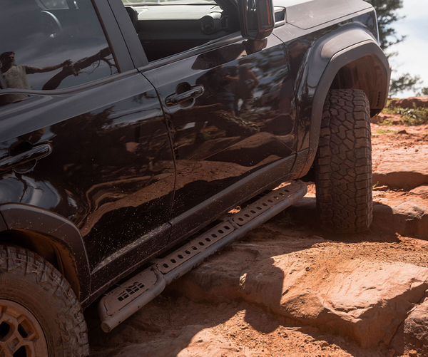 GX550 Overland Kickout Rock Sliders