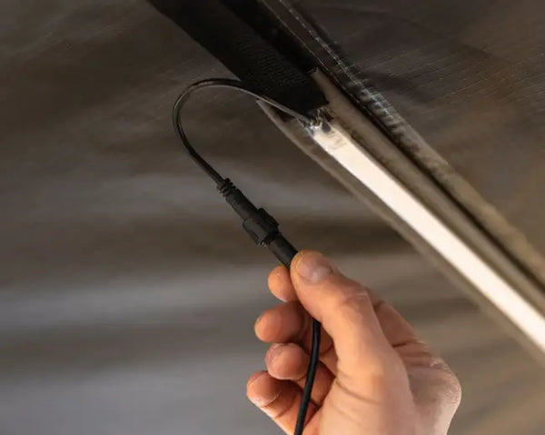 DeltaWing 90° Awning