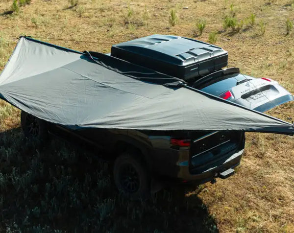 DeltaWing 180° Awning