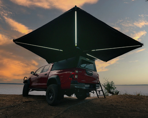 DeltaWing 270° Awning